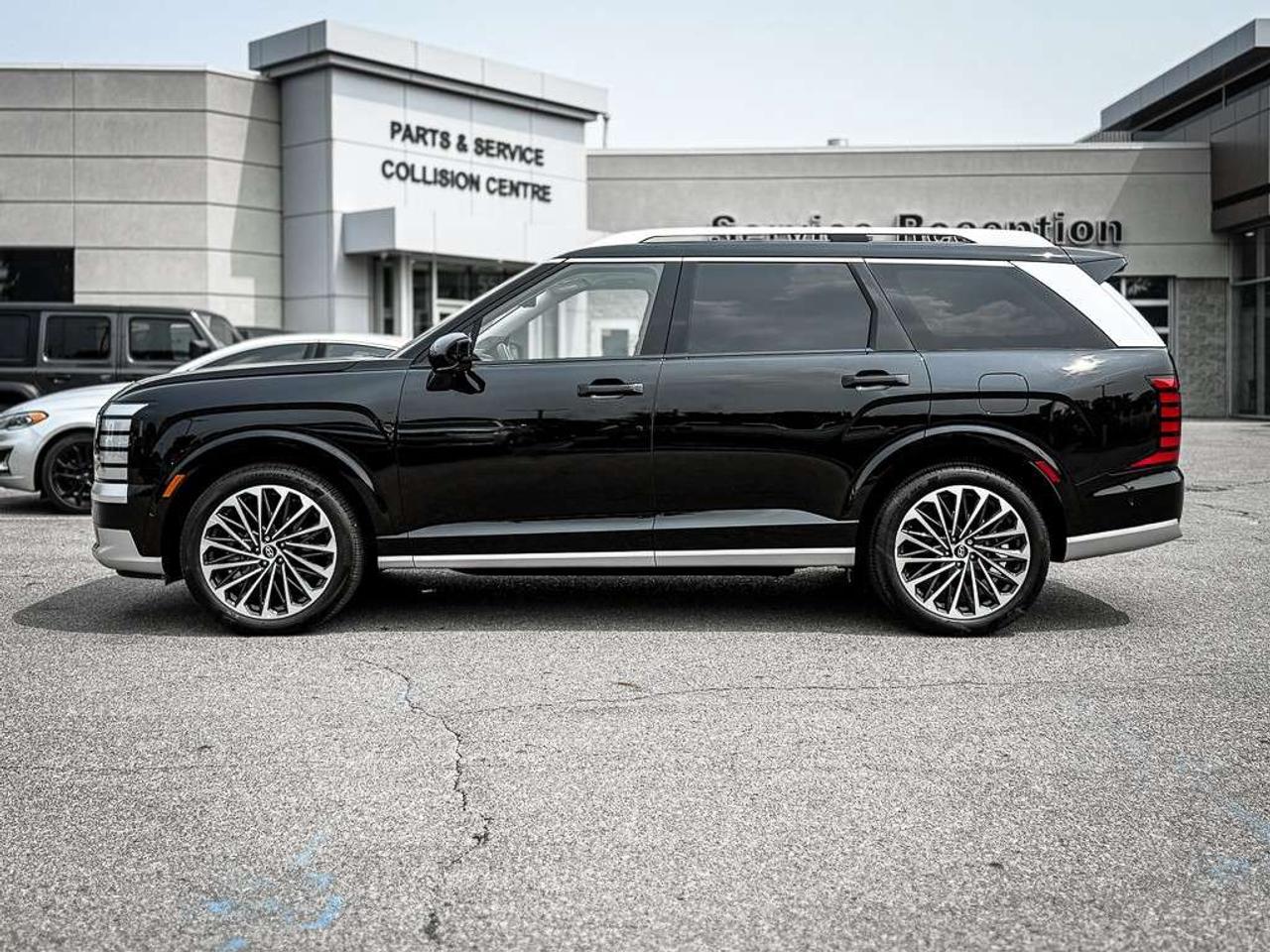 2026 Hyundai PALISADE Ultimate Calligraphy   AWD   BOSE AUDIO   BLINDSPOT   ADAPTIVE CRUISE Photo
