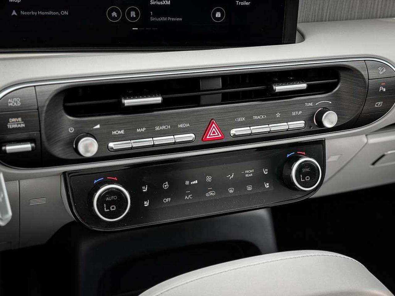 2026 Hyundai PALISADE Ultimate Calligraphy   AWD   BOSE AUDIO   BLINDSPOT   ADAPTIVE CRUISE Photo