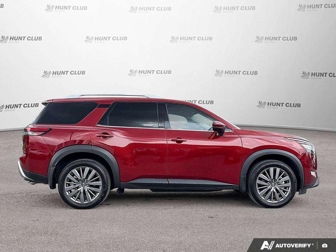 2025 Nissan Pathfinder SL 4WD   CERTIFIED PRE-OWNED   Apple Car Play   Pro Pilot Photo