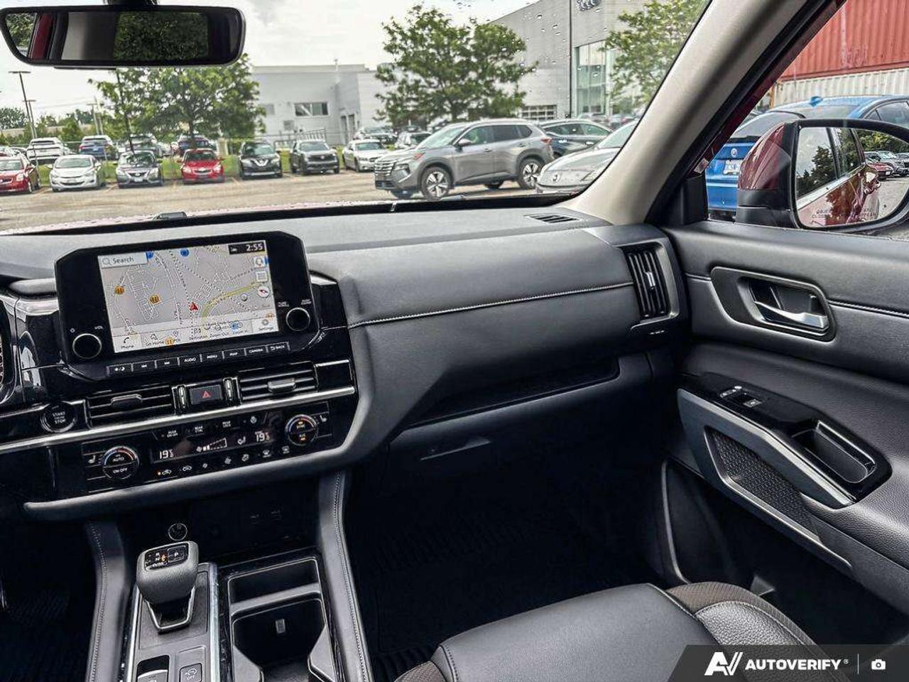 2025 Nissan Pathfinder SL 4WD   CERTIFIED PRE-OWNED   Apple Car Play   Pro Pilot Photo