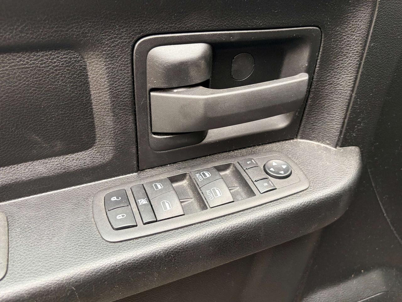 2023 RAM 1500 Express Photo