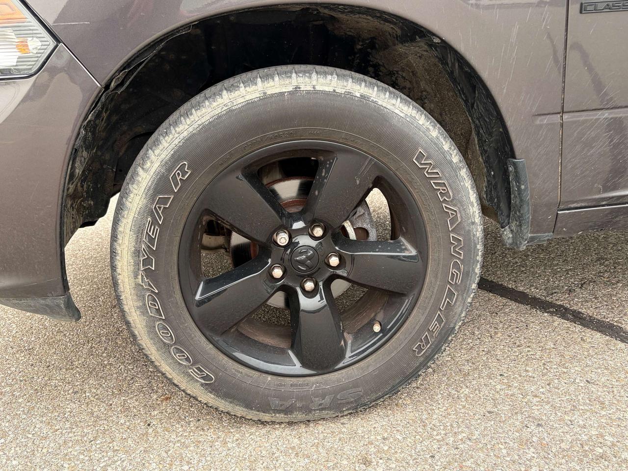 2023 RAM 1500 Express Photo