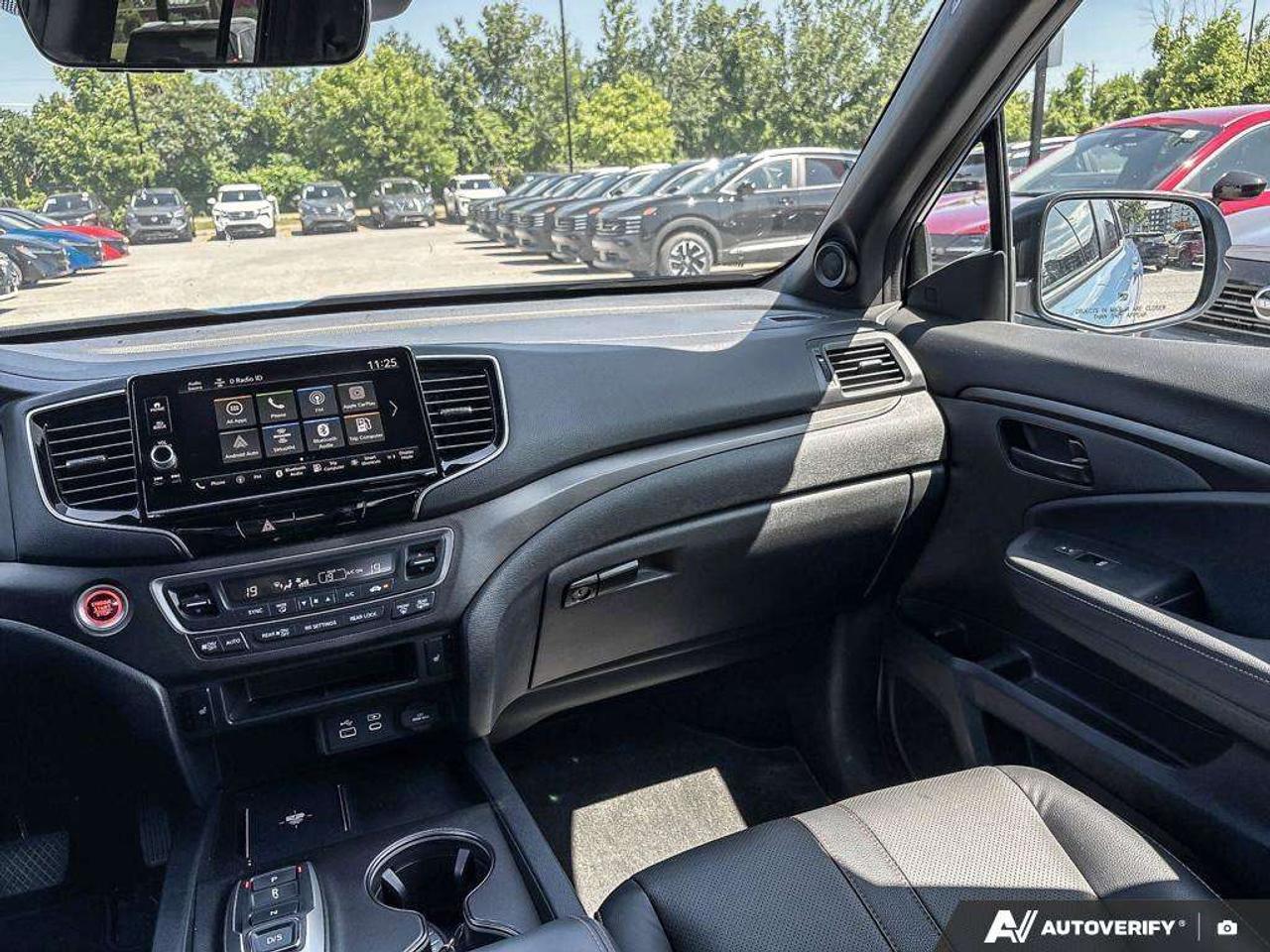 2025 Honda Ridgeline TrailSport AWD   Clean CarFax   Apple Car Play Photo