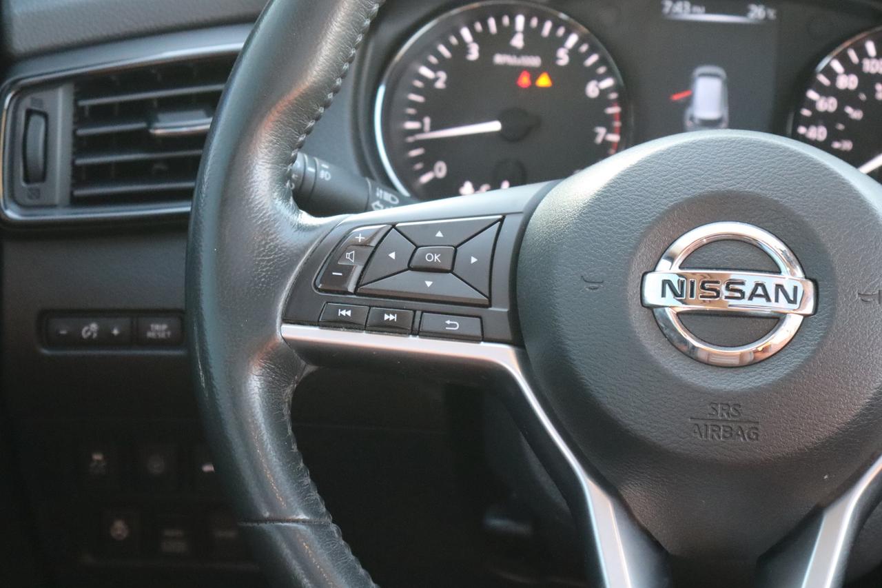 2017 Nissan Rogue Platinum AWD   No Accident   Safety Certification Photo