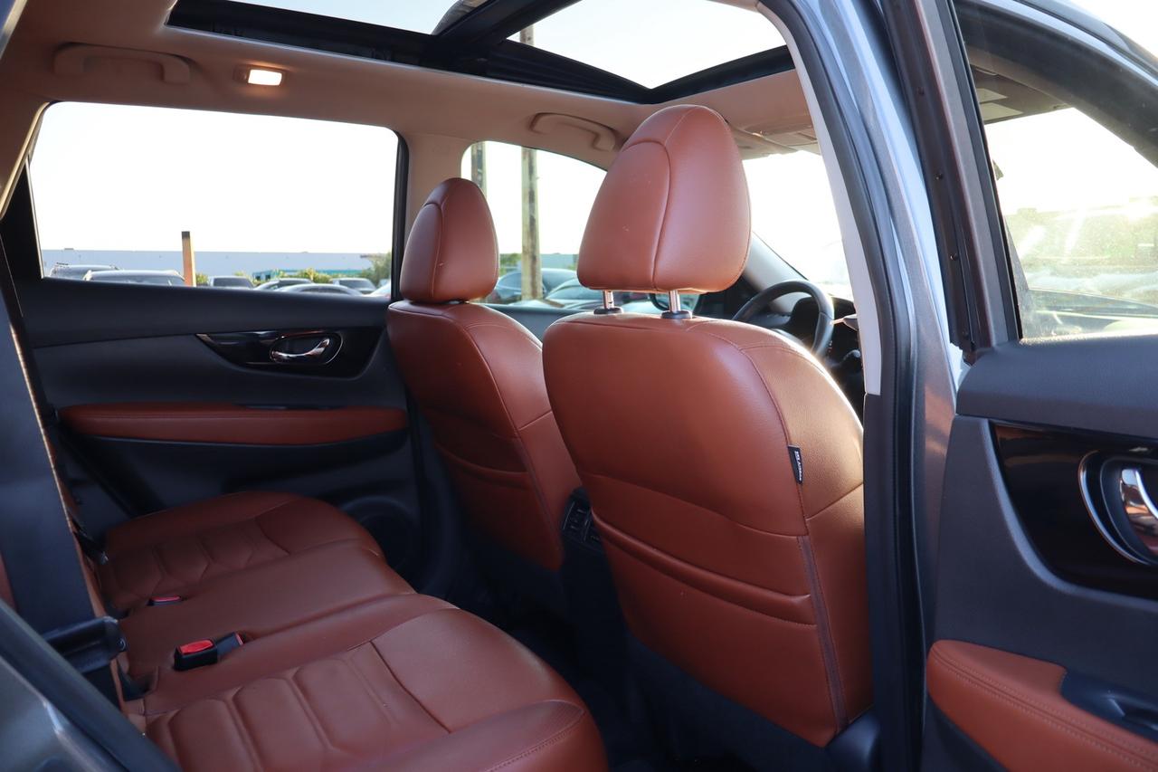 2017 Nissan Rogue Platinum AWD   No Accident   Safety Certification Photo