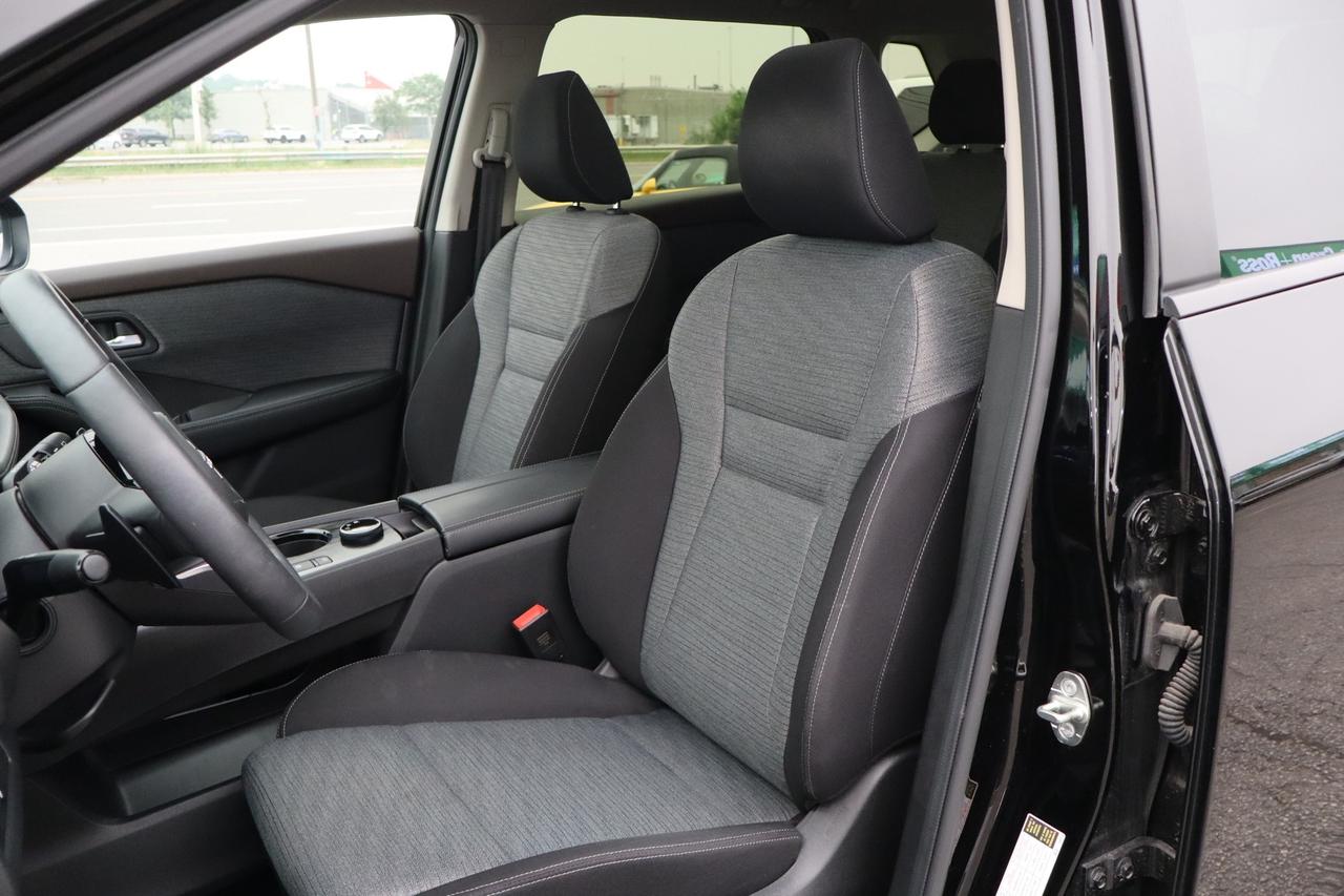 2023 Nissan Rogue SV AWD   Moonroof   No Accident   Clean Carfax Photo