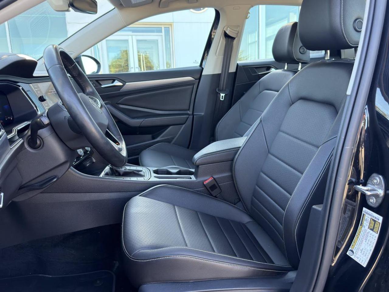 2023 Volkswagen Jetta Comfortline AUTO Photo