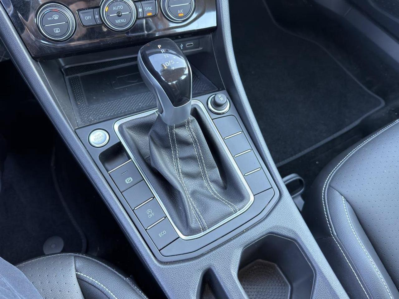 2023 Volkswagen Jetta Comfortline AUTO Photo