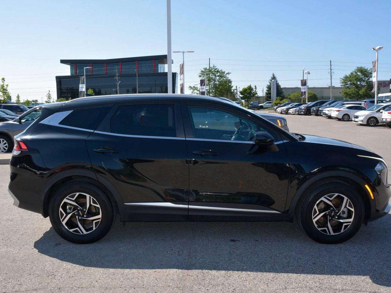 2023 Kia Sportage LX Photo