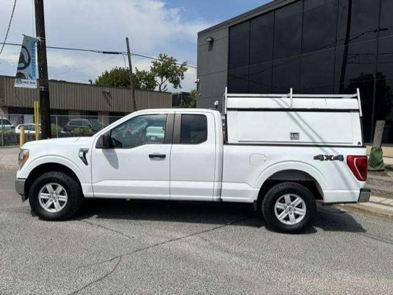 2021 Ford F-150 XL 4X4 CAP-CARGO SLIDE-CAMERA-REMOTE START-1 OWNER Photo5