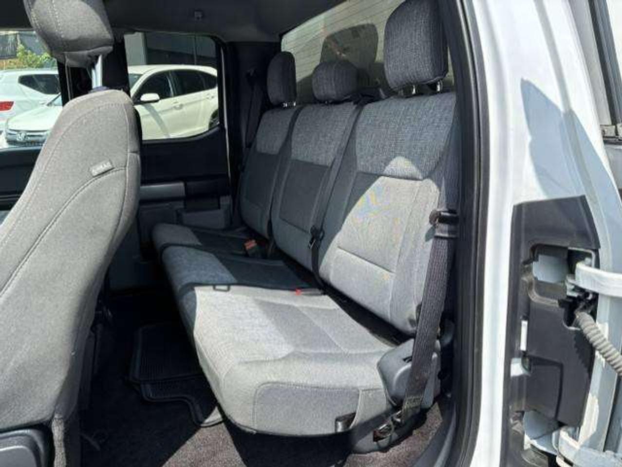 2021 Ford F-150 XL 4X4 CAP-CARGO SLIDE-CAMERA-REMOTE START-1 OWNER Photo