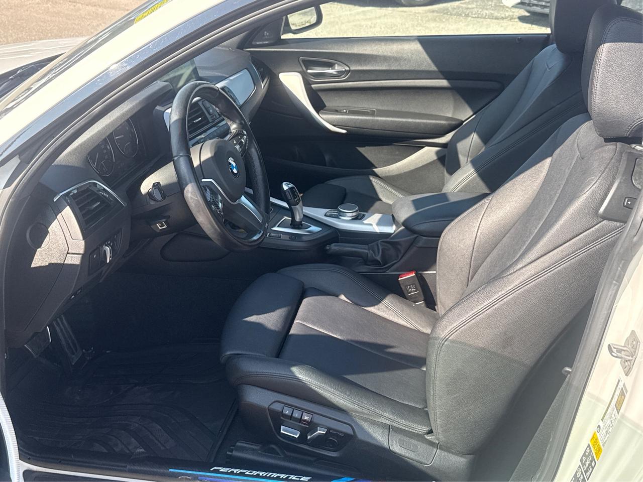 2020 BMW 2 Series SE Photo