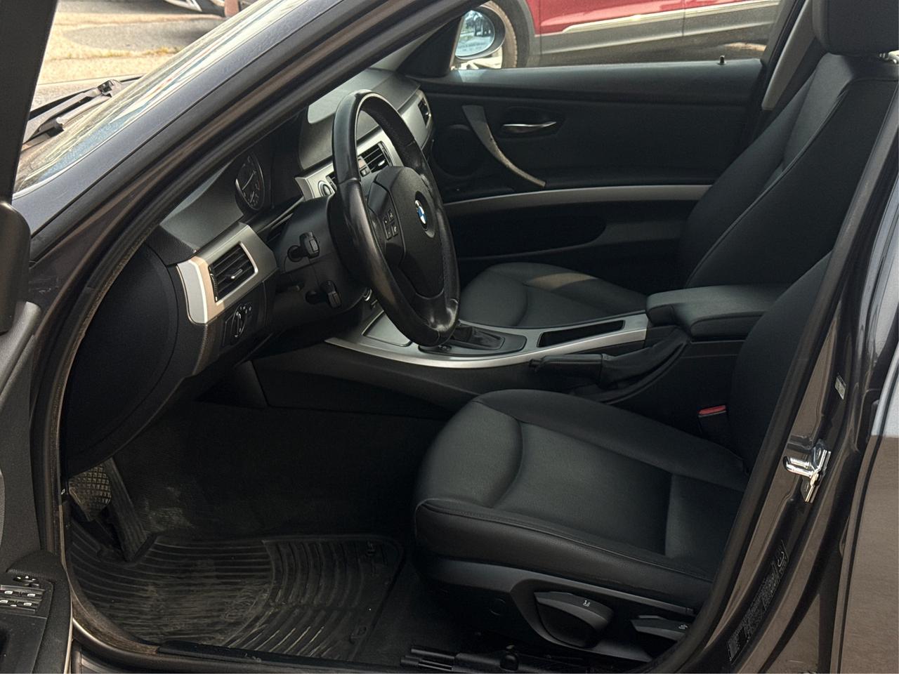 2008 BMW 335i 323i Photo