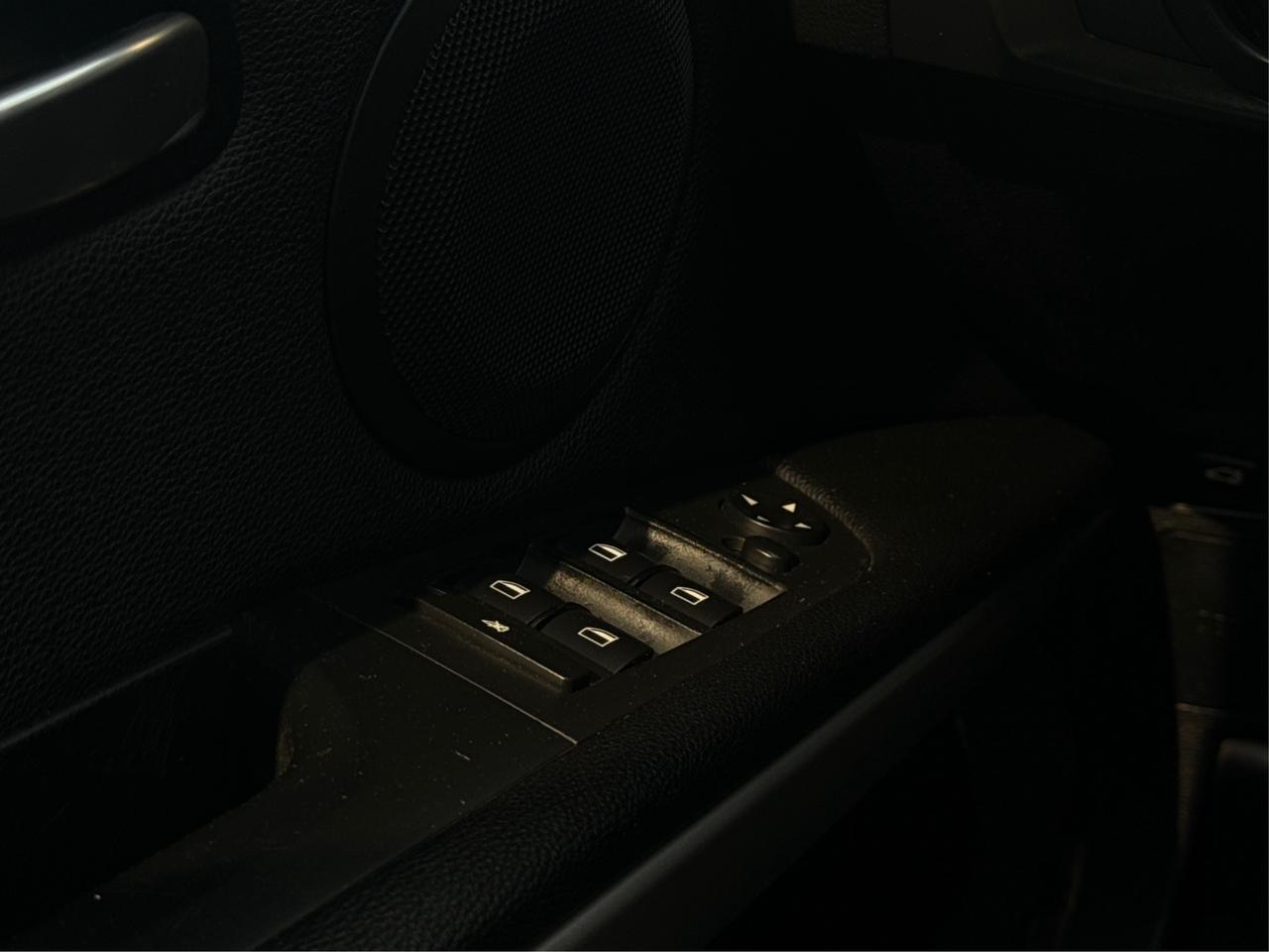 2008 BMW 335i 323i Photo