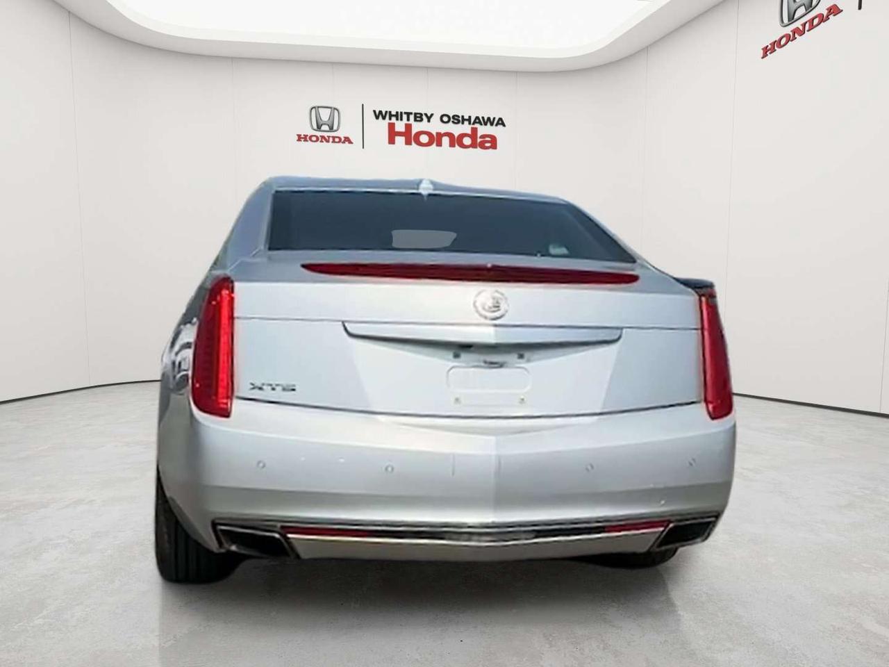 2013 Cadillac XTS Luxury Photo