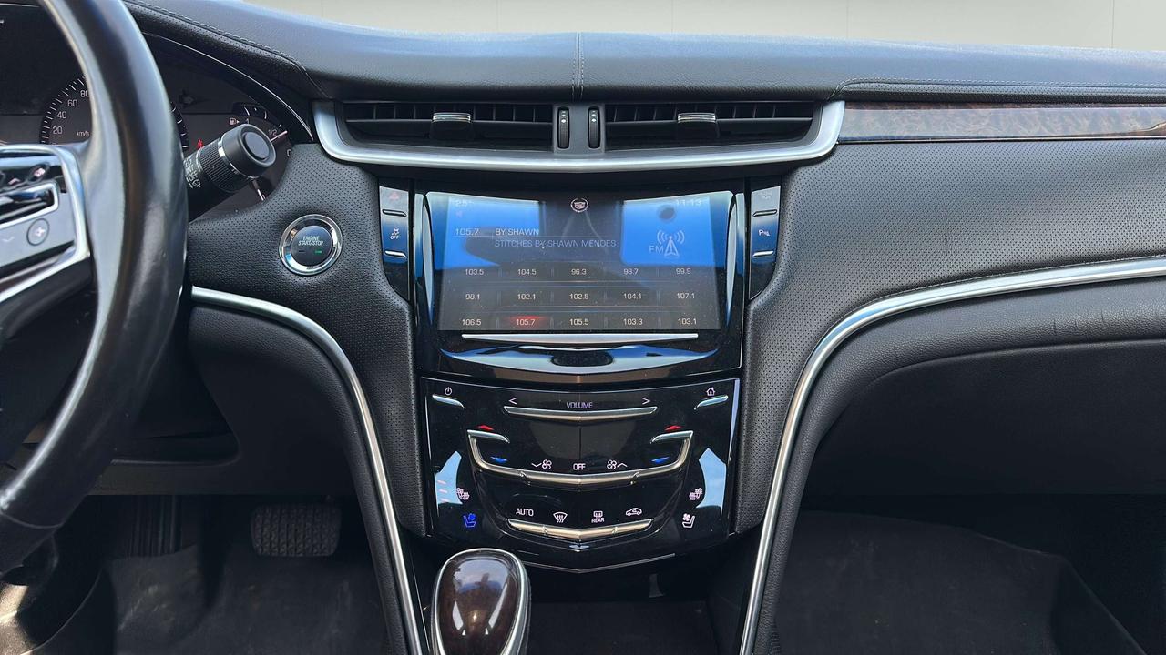 2013 Cadillac XTS Luxury Photo