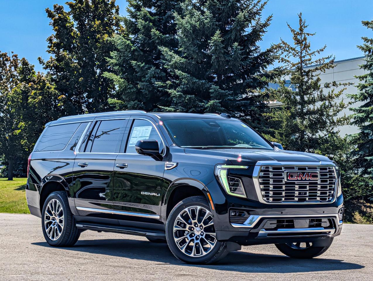 2026 GMC Yukon XL Denali Photo5