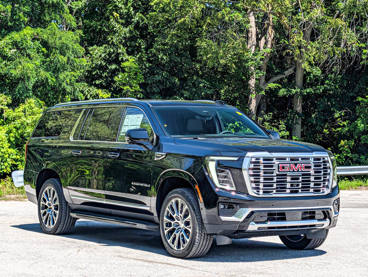 2026 GMC Yukon XL Denali Photo