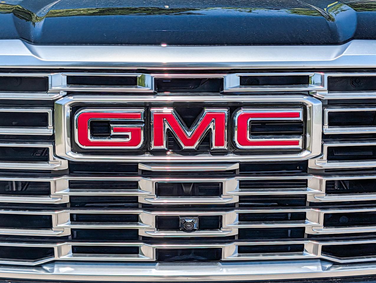 2026 GMC Yukon XL Denali Photo