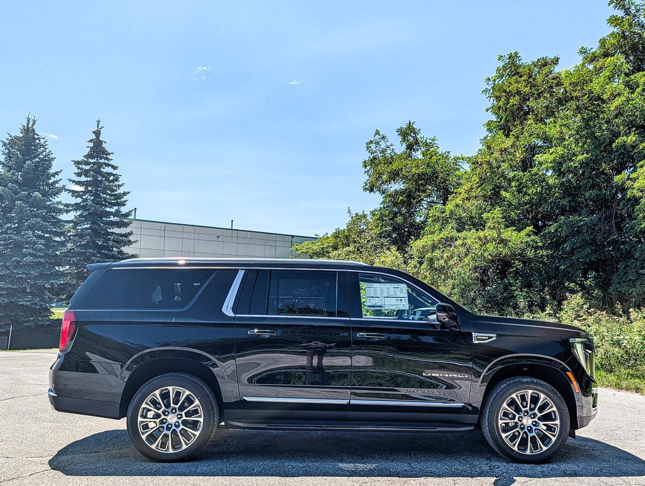2026 GMC Yukon XL Denali Photo