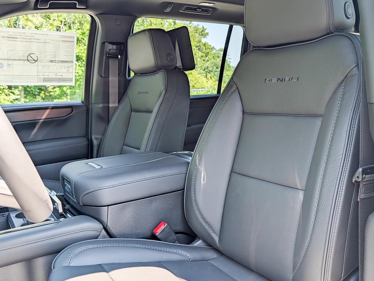 2026 GMC Yukon XL Denali Photo