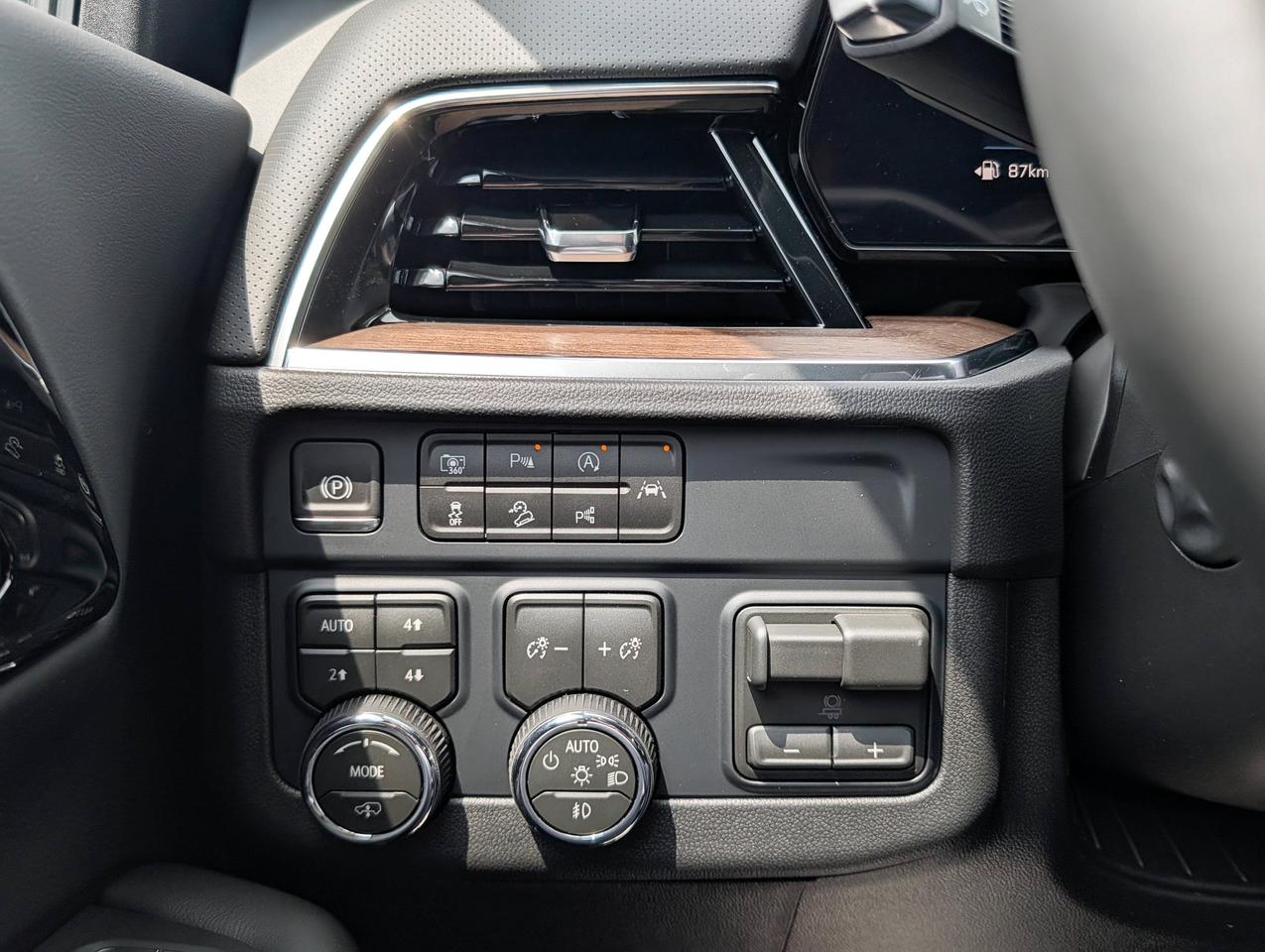 2026 Chevrolet Tahoe HIGH COUNTRY Photo