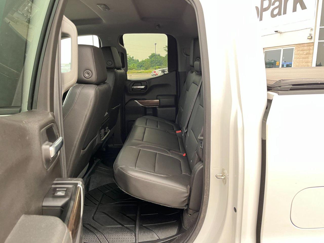 2019 Chevrolet Silverado 1500 4WD Double Cab 147'' WB RST Photo