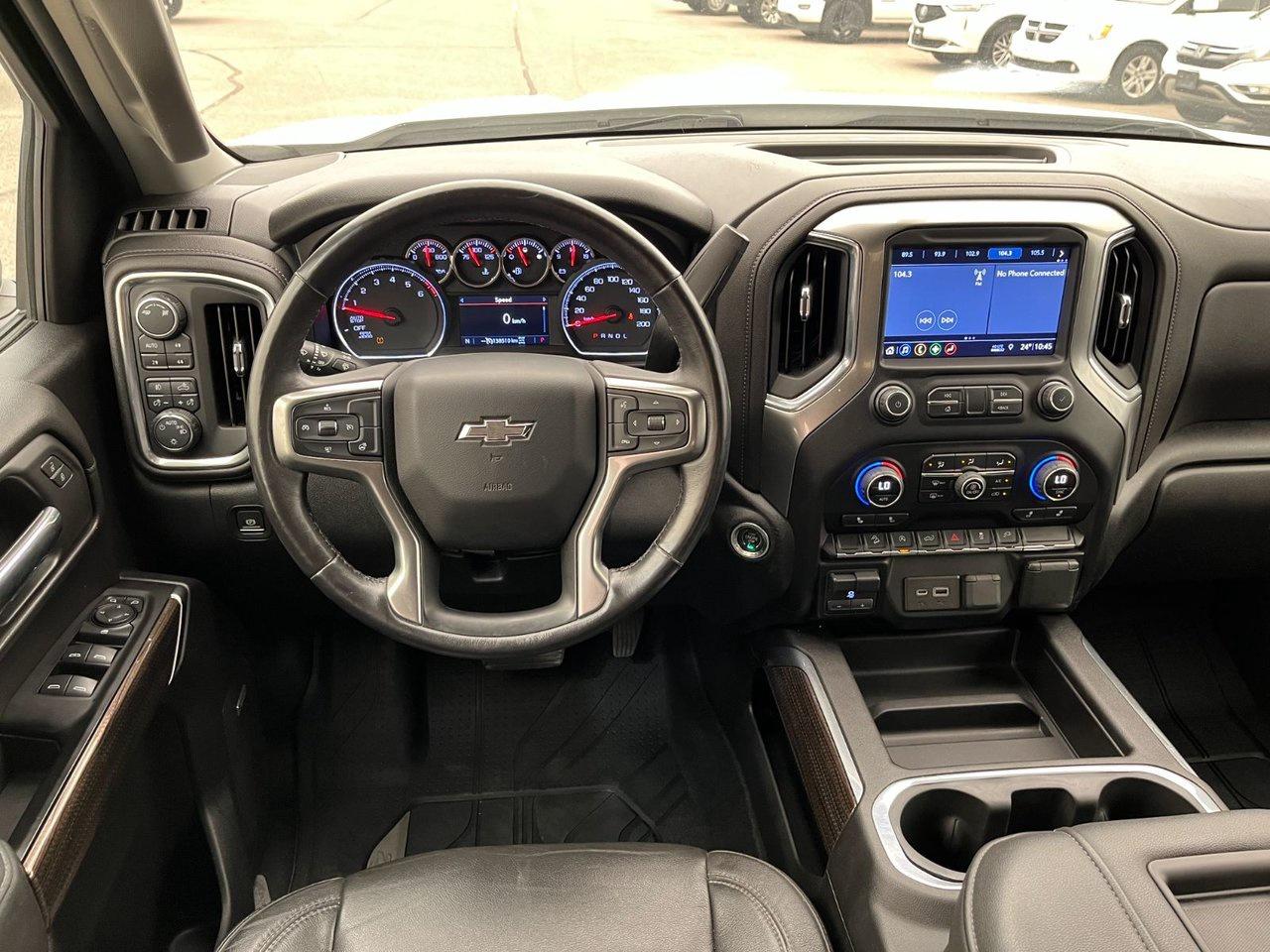 2019 Chevrolet Silverado 1500 4WD Double Cab 147'' WB RST Photo