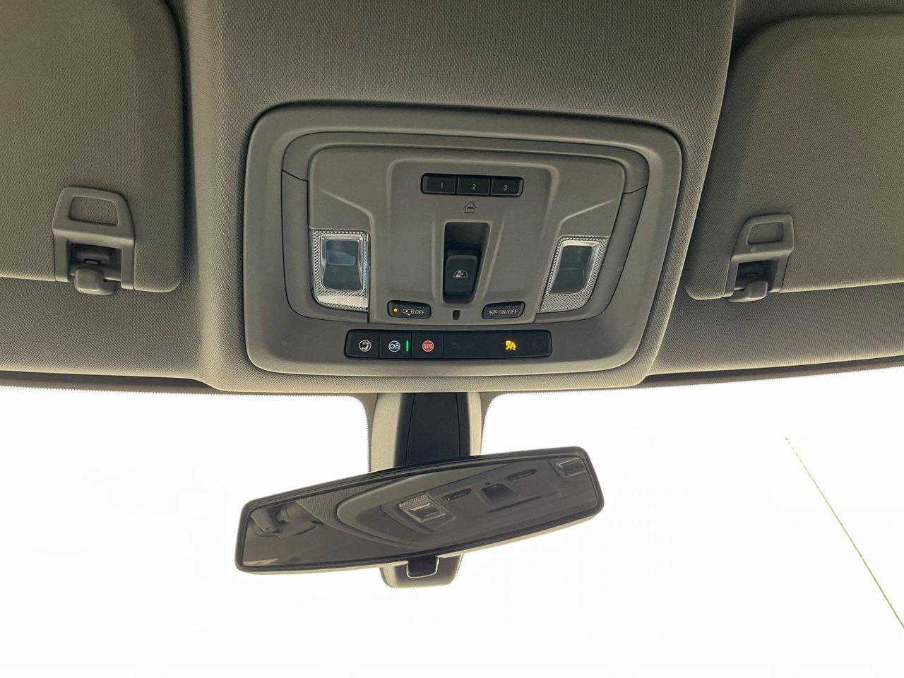 2019 Chevrolet Silverado 1500 4WD Double Cab 147'' WB RST Photo