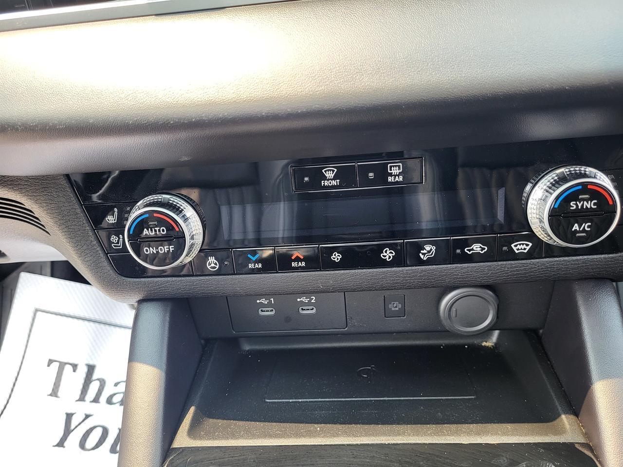 2025 Mitsubishi Outlander GT Photo