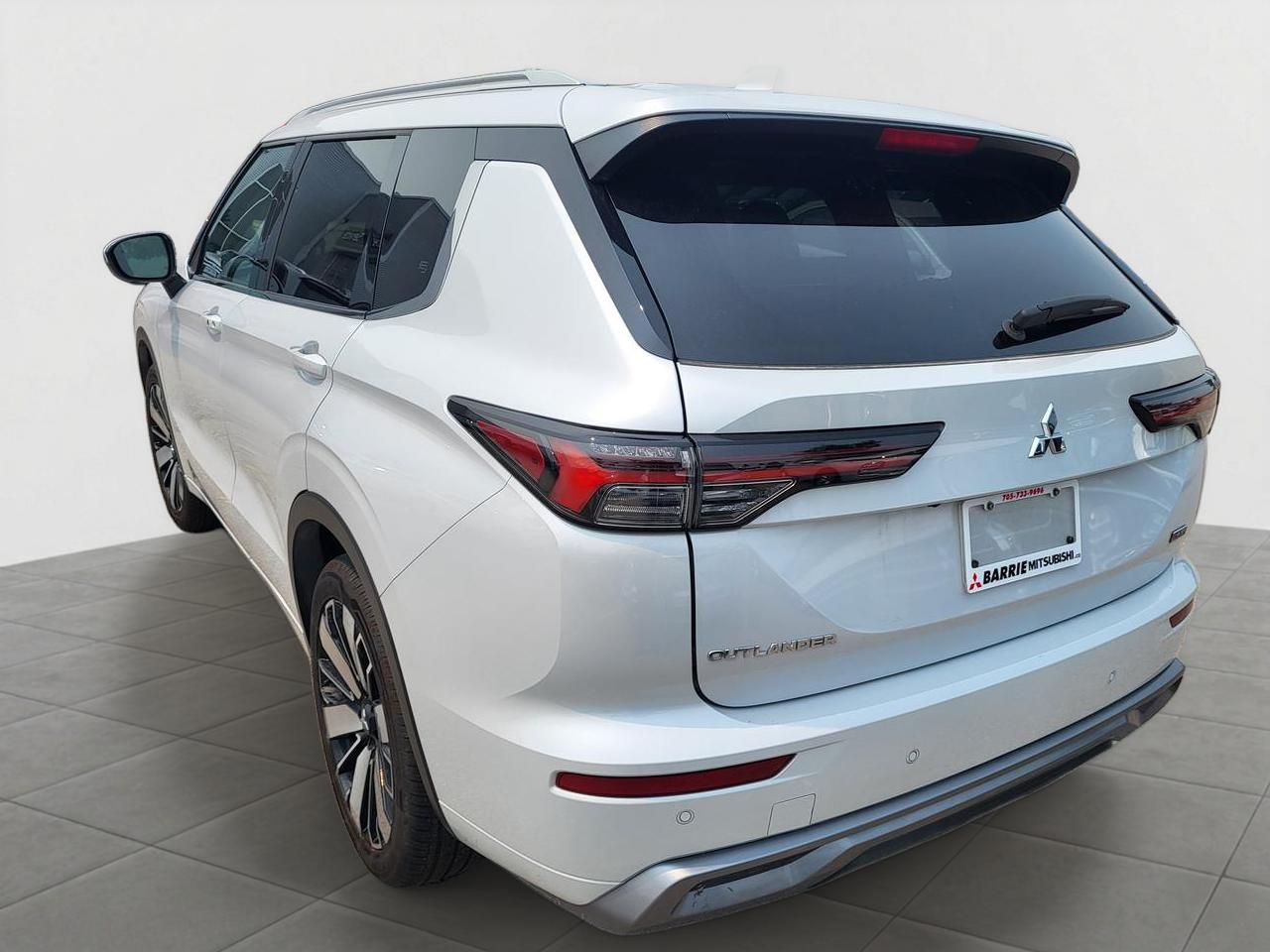 2025 Mitsubishi Outlander GT Photo