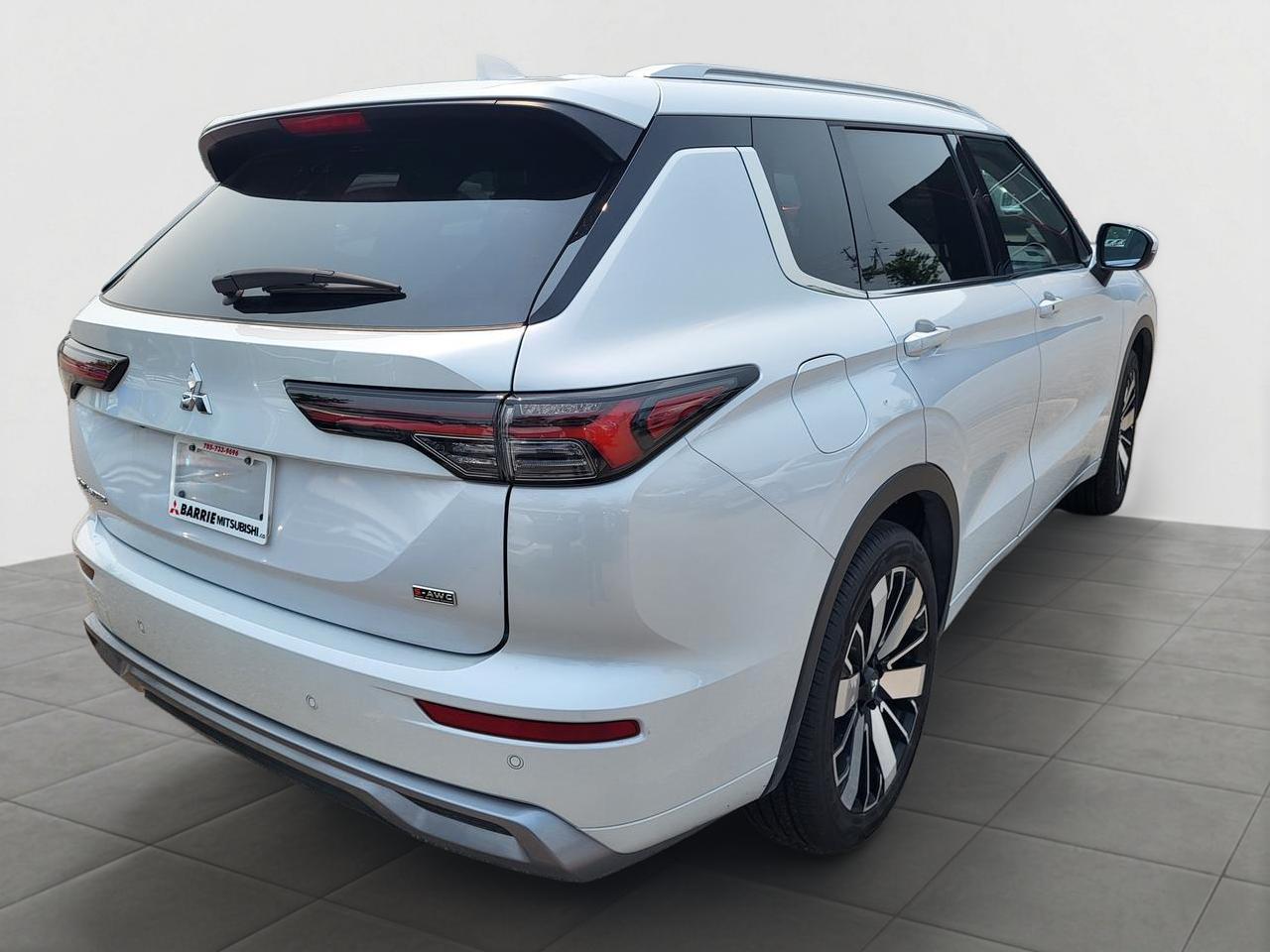 2025 Mitsubishi Outlander GT Photo