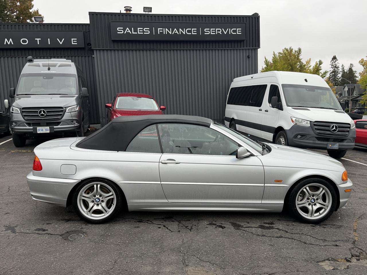2001 BMW 330Ci Premium Photo