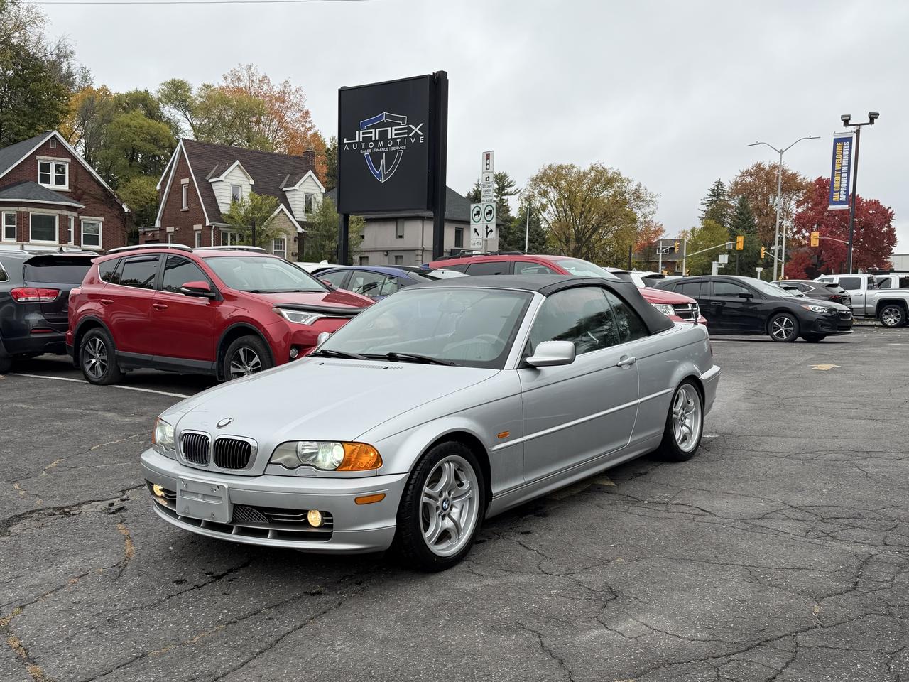2001 BMW 330Ci Premium Photo