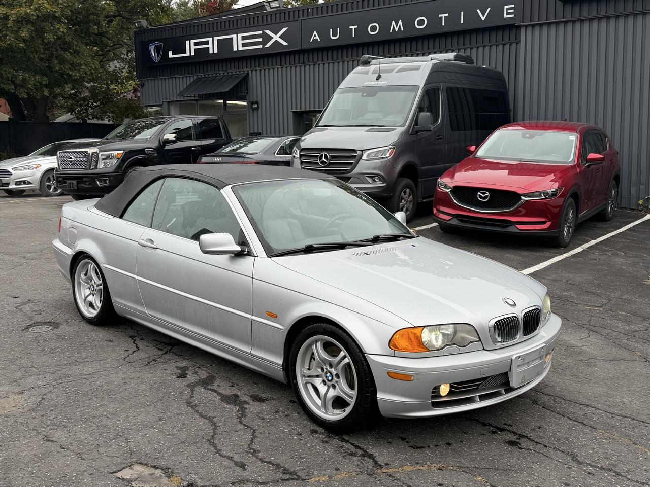 2001 BMW 330Ci Premium Photo