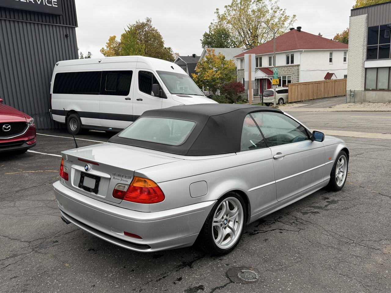 2001 BMW 330Ci Premium Photo