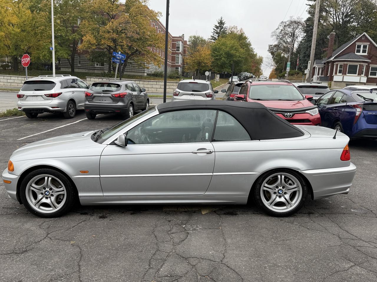 2001 BMW 330Ci Premium Photo
