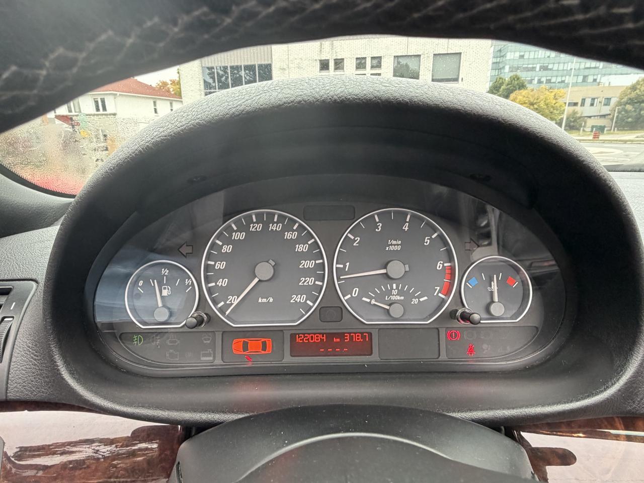 2001 BMW 330Ci Premium Photo