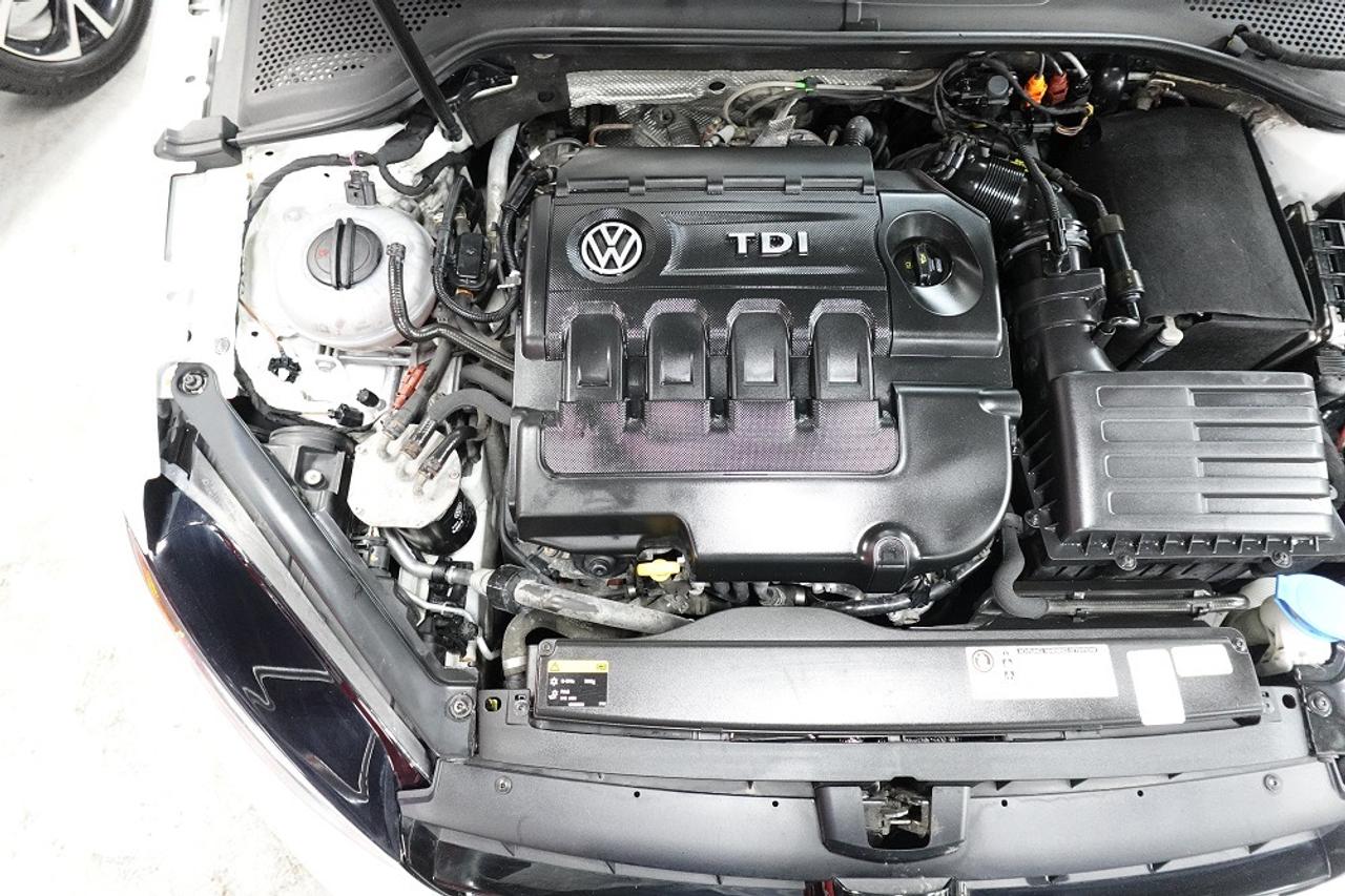 2015 Volkswagen Golf MINT CONDITION,ONE OWNER,NO ACCIDENT,TDI Photo