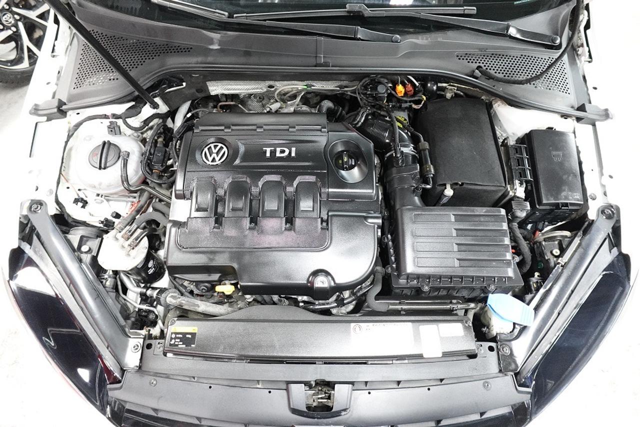 2015 Volkswagen Golf MINT CONDITION,ONE OWNER,NO ACCIDENT,TDI Photo