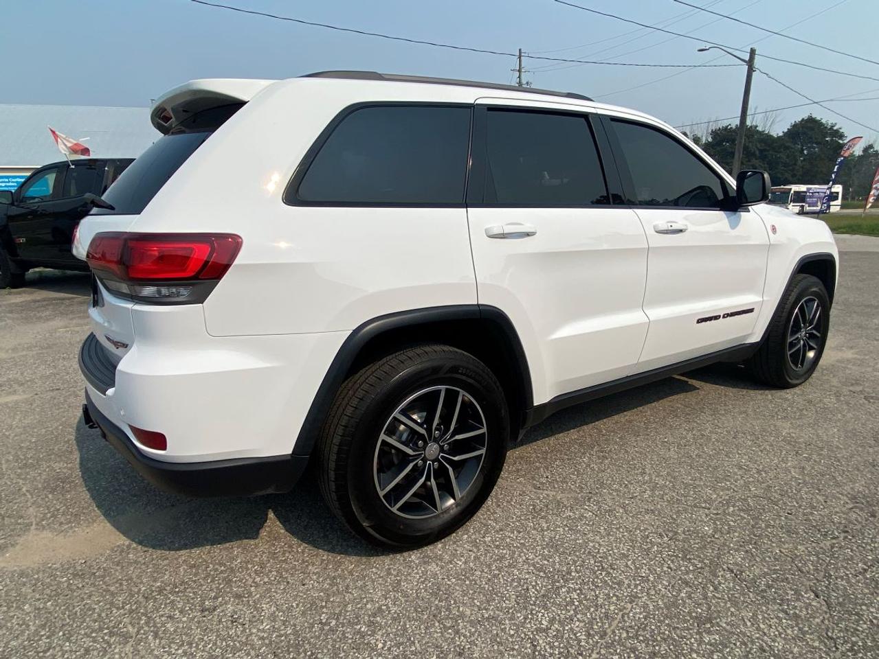 2017 Jeep Grand Cherokee Trailhawk WITH LEATHER/SUNROOF!! Photo
