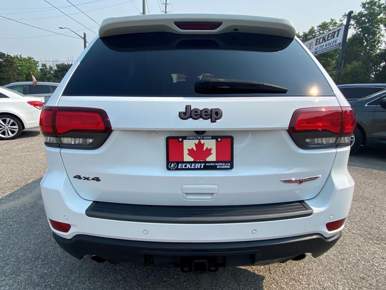 2017 Jeep Grand Cherokee Trailhawk WITH LEATHER/SUNROOF!! Photo