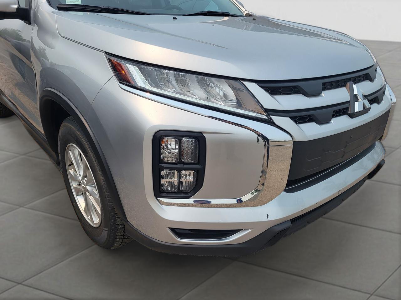 2022 Mitsubishi RVR SE Photo