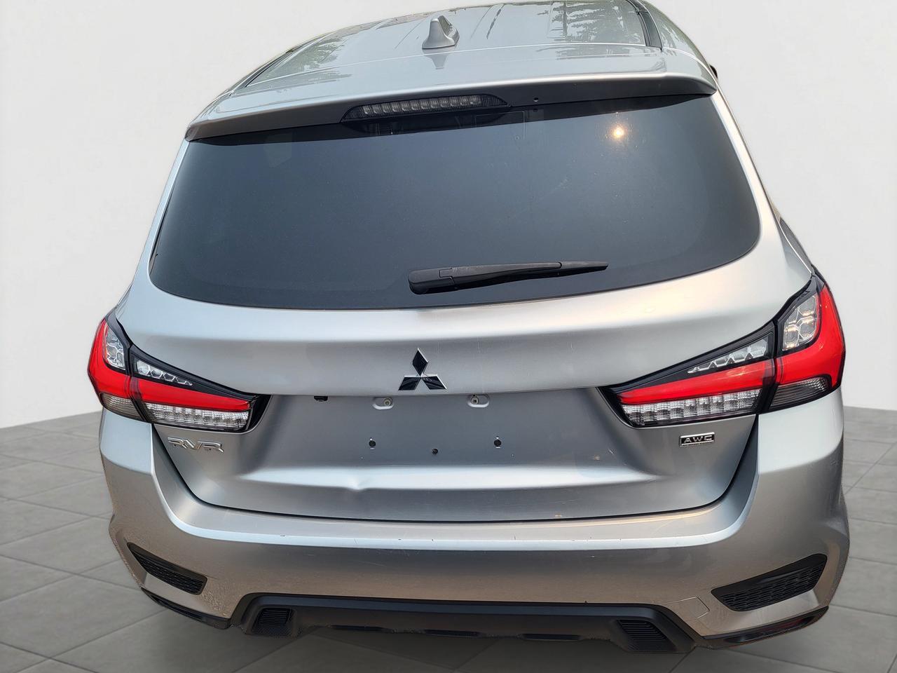 2022 Mitsubishi RVR SE Photo