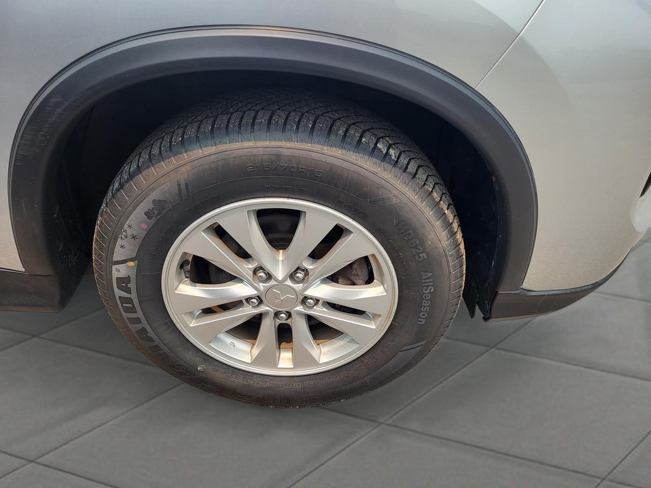2022 Mitsubishi RVR SE Photo