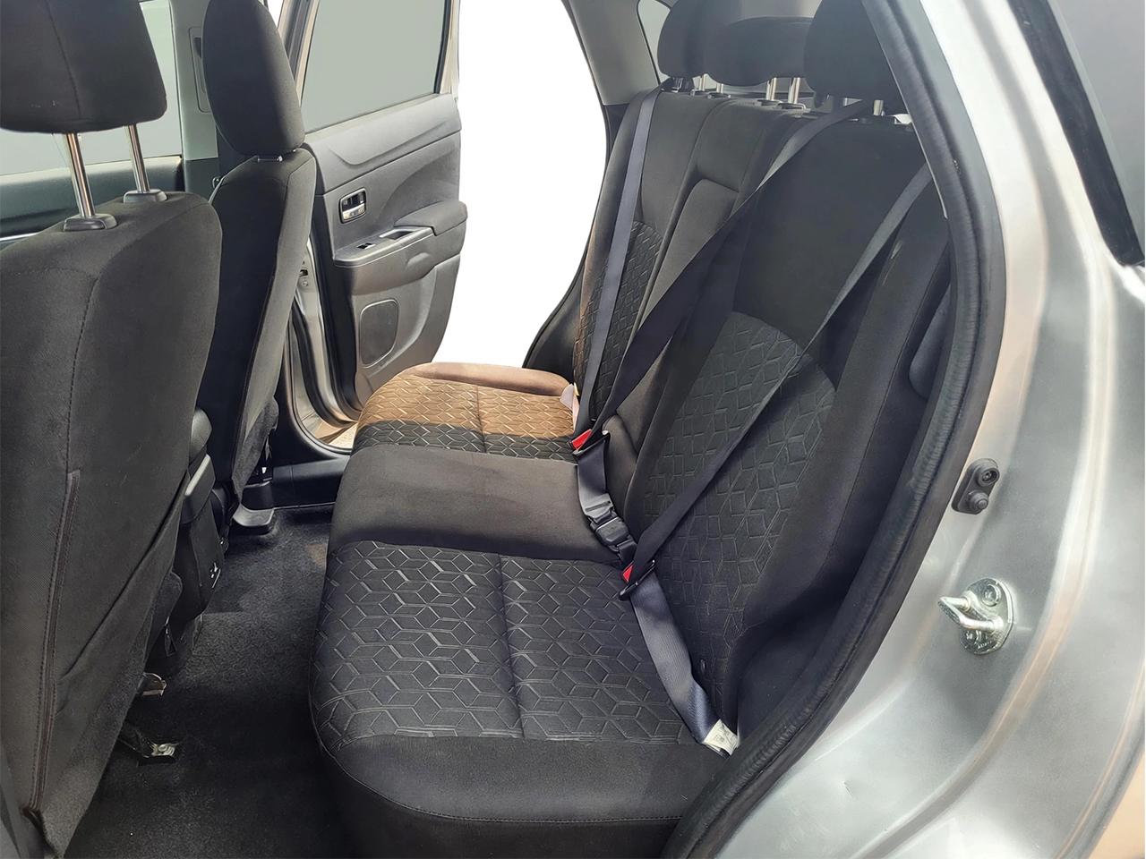 2022 Mitsubishi RVR SE Photo