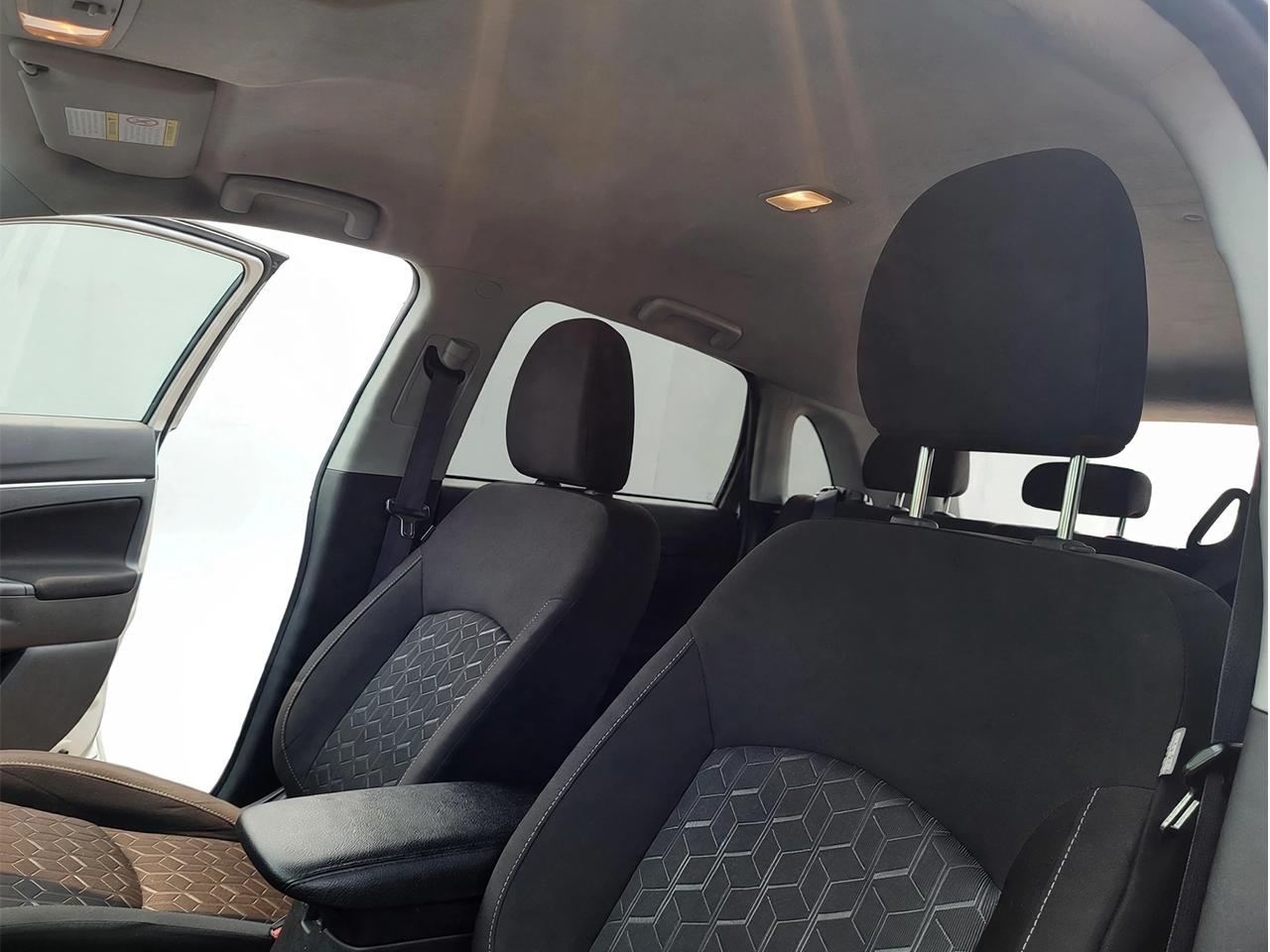 2022 Mitsubishi RVR SE Photo