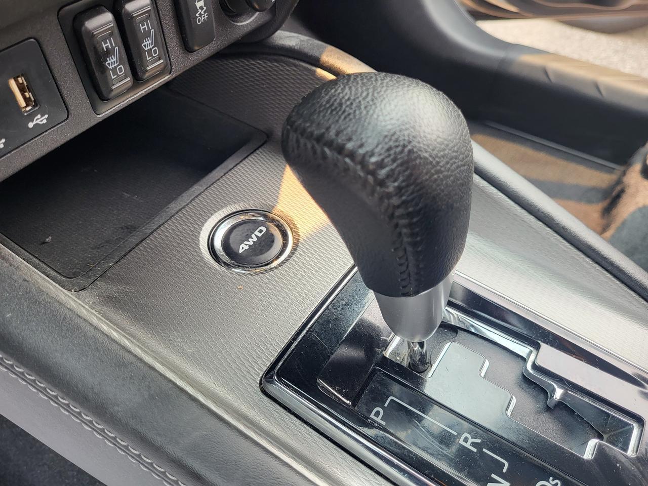 2022 Mitsubishi RVR SE Photo