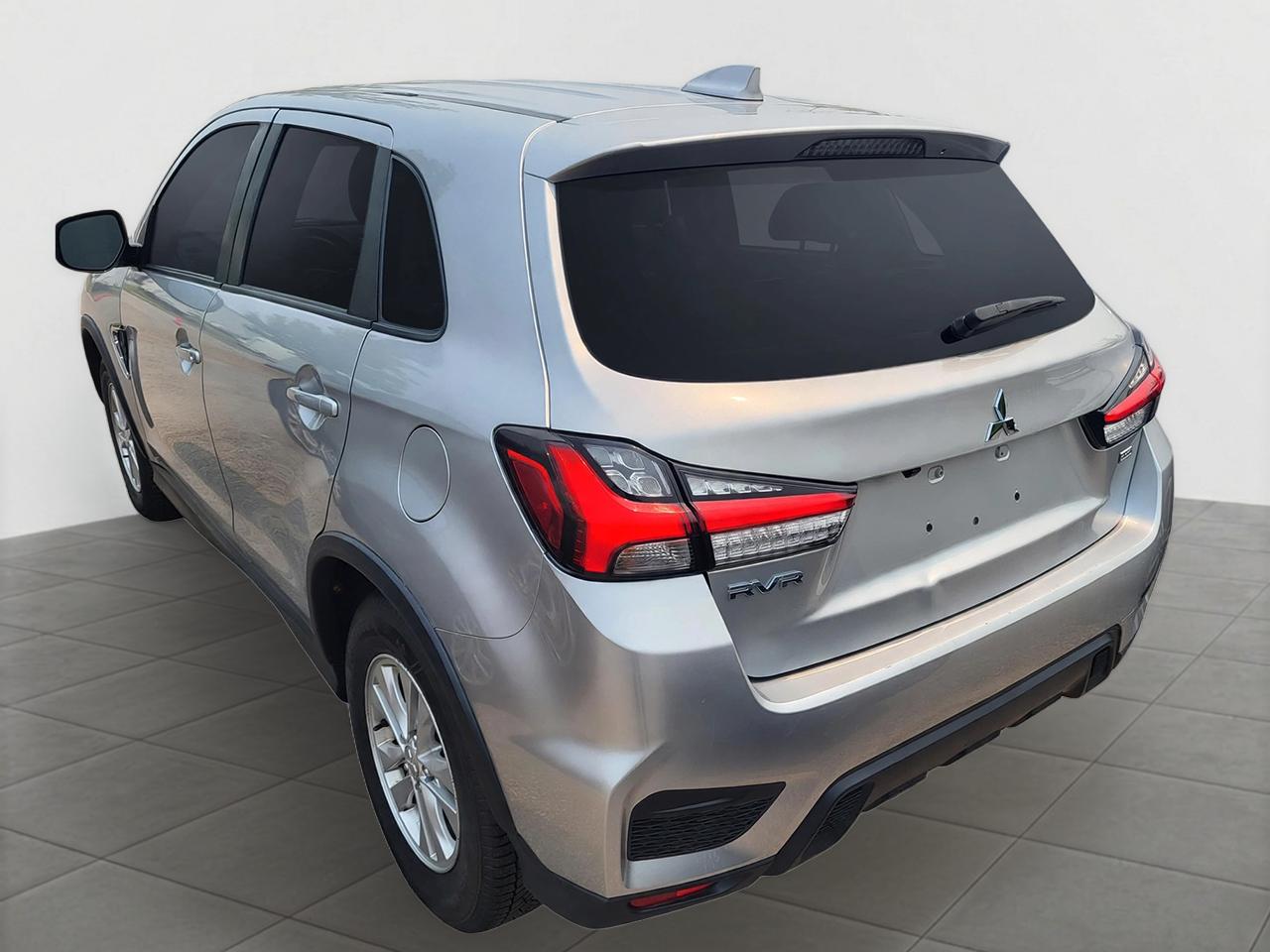 2022 Mitsubishi RVR SE Photo