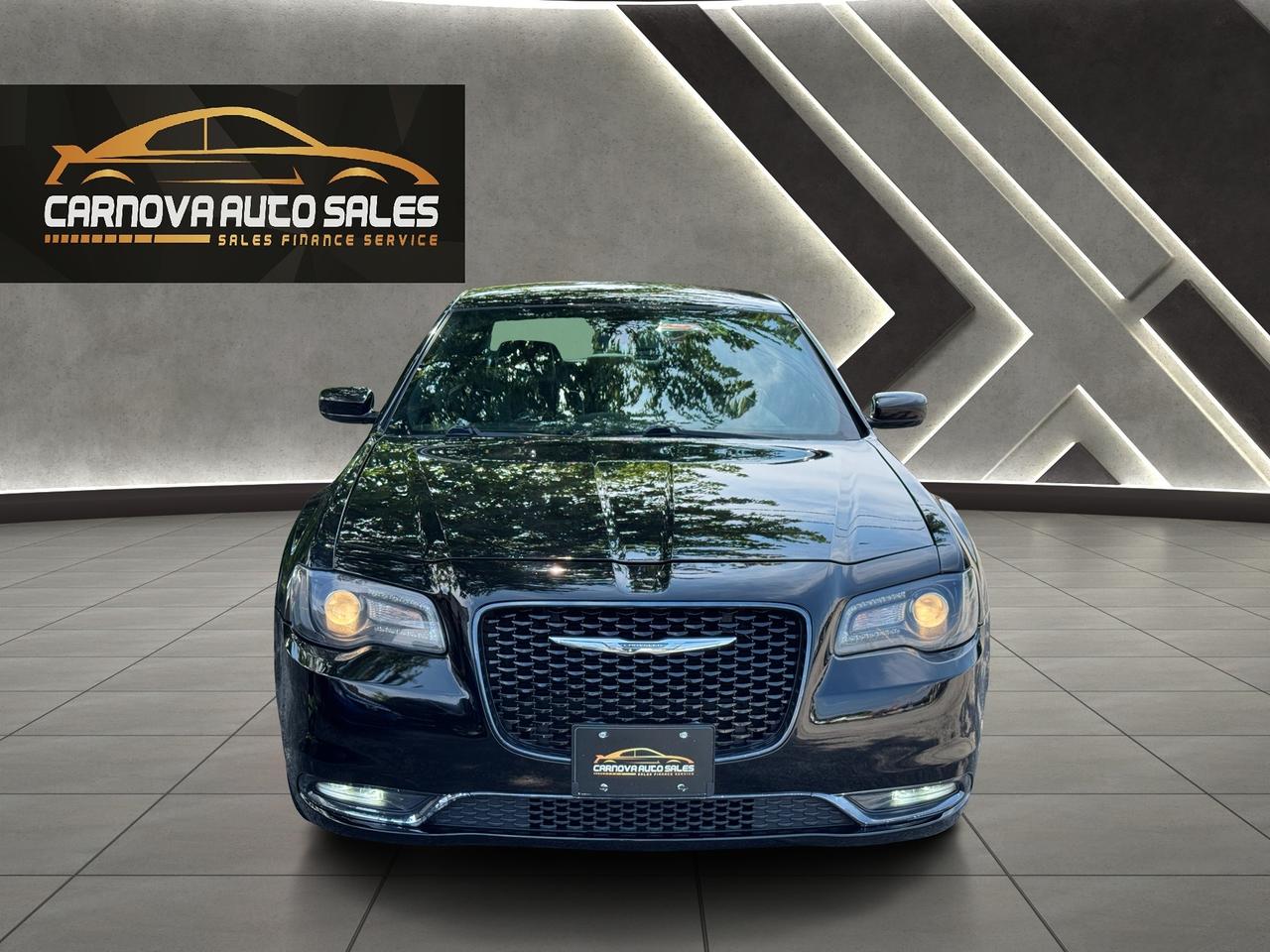2018 Chrysler 300 300S AWD+New Tires+Brakes+Leather Photo